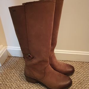 Teva Foxy Tall Boots. Brown Size 10. Never worn.